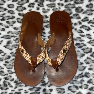 girls’ Reef flip flops